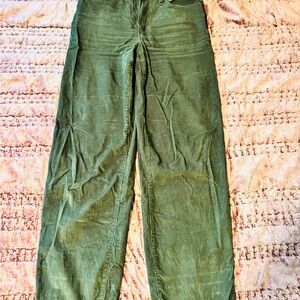 Levi’s baggy dad corduroys